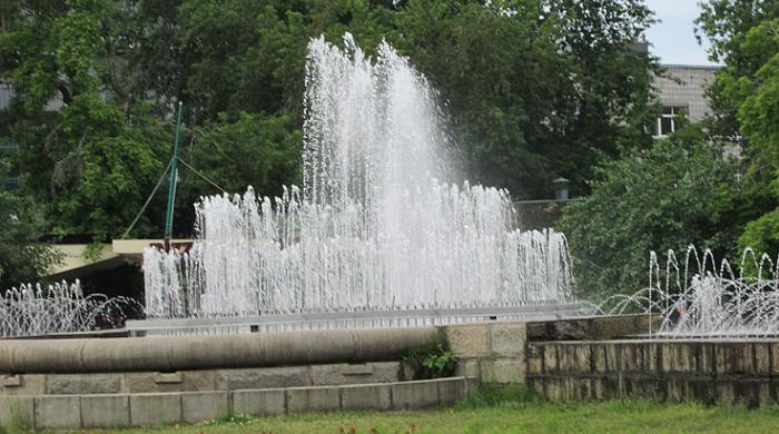 фонтан в новосибирском Первомайском сквере