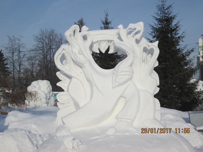 Подсолнух (г. Томск). XVII фестиваль снежной скульптуры в г. Новосибирске.