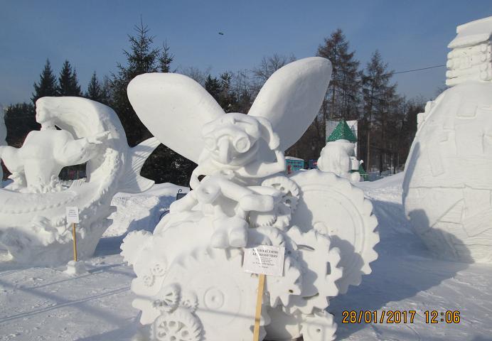 Мимолетное бесконечно (г. Санкт-Петербург и г. Омск). XVII фестиваль снежной скульптуры в г. Новосибирске.